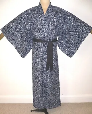 Rare Vintage Men's Japanese Yukata Blue & White Cotton Kimono Robe Dressing Gown • £39.99