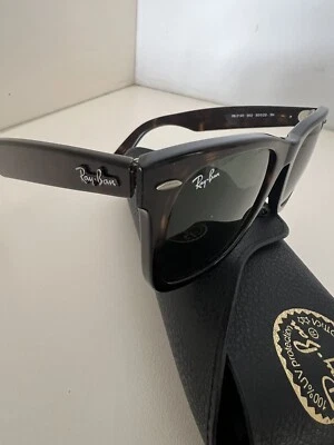 $145 • Buy Ray Ban Wayfarer Tortoiseshell Men’s Sunglasses Polarised