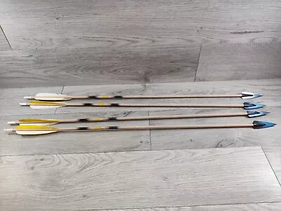 4 Vintage Fiberglass Arrows With Broadheads • $14.99