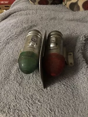 Vintage 1950’s Red/Green Bow Light For Row Boat FREE SHIPPING • $19.99