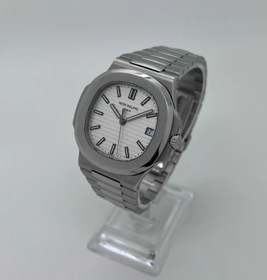 £95000 • Buy Patek Philippe 5711/1A-011 Nautilus Steel White Dial Watch B&Ps 2019