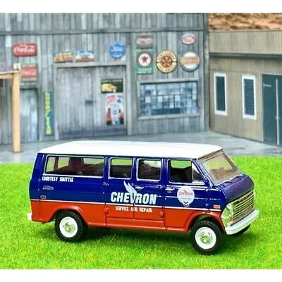 Chevron Service Courtesy Shuttle Van 1970 Ford Club Wagon Greenlight 1/64 S3D • $5.48