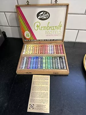 Vintage Box Of 36 Talens & Zoon REMBRANDT SOFT PASTELS For Artists Holland • $55