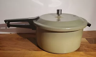 MIRRO-MATIC Pressure Cooker 6 Qt Canner M-0436 Avocado Green Aluminum USA VTG • $74.99