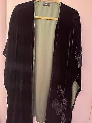 Black Velvet Cape With Green Satin Lining And Embossed Flowers On One Side • $40