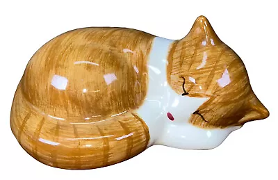 Vintage Ceramic Sleeping Cat Figurine NS Gustin Co Made In USA Hand Decorated • $19.99