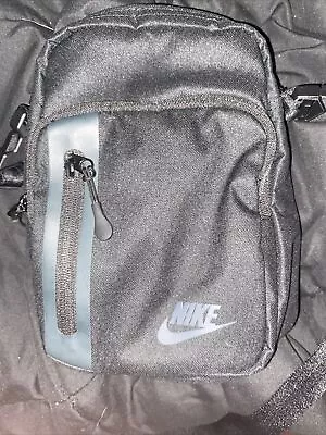 Nike Crossbody - Black • $8