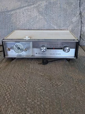 Vintage AIRLINE Solid State AM Clock Radio Ca. 1967  • $5.50