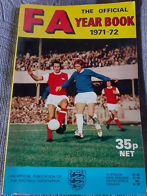 Official FA Football Yearbook 1971/72 • £2.49