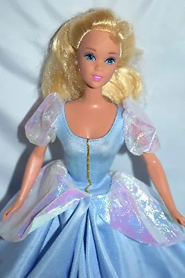 $3.95 • Buy VINTAGE 1997 DISNEY CLASSICS ~ PRINCESS STORIES COLLECTION, CINDERELLA In GOWN