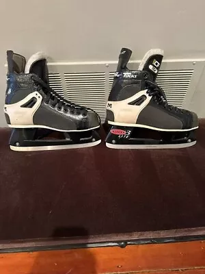 Mens Ice Hockey Skates Size 9.5-10.5 • $110