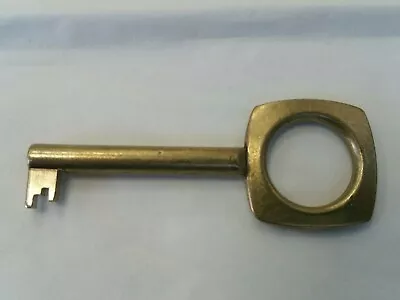 Ladderax Key ~ Mid Century Design ~ Solid Brass  * Free Postage  • £17