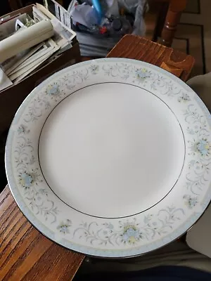 8 Blue Versailles American Royalty Fine Porcelain China 10.75” Dinner Plates • $60