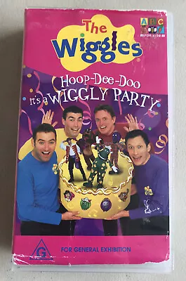 THE WIGGLES Hoop-Dee-Doo It's A Wiggly Party  VHS Video PAL 2001 Original Cast • $14.95