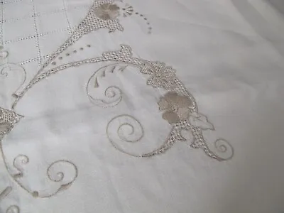 Vintage ITALIAN Linen CUTWORK EMBROIDERY Tablecloth 12 Napkins Ivory Pale Gold • $48