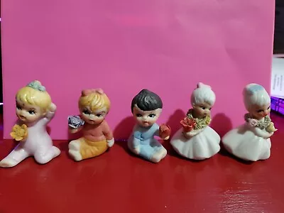 5 Vintage MINIATURE Taiwan/Napco Figures 3 Piano Babies 2 Girls W Leis/flower • $50