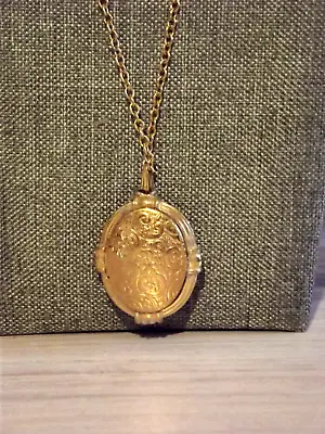 Vintage  AVON 4 Picture Gold Tone Ornate  Etched Locket Pendant Necklace • $11.99