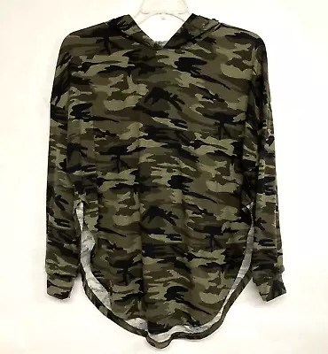 Shein Curve Women Camo Hoodie 2XL Green Curved Hem Halfway Up Sides 3/4 Sleeve • $13.99