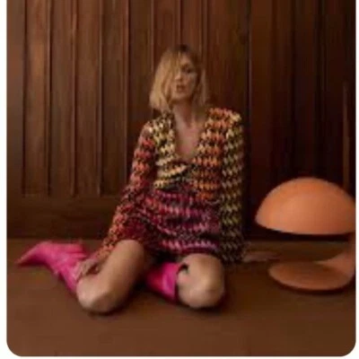$28 • Buy ZARA Satin V-Neck Geometric Print Retro Mini Dress Size M
