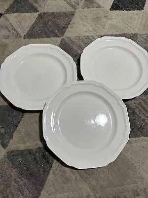 Set Of 3 Mikasa Ultima + HK400 Antique White Dinner Plates 10-5/8” Scalloped Set • $17.50