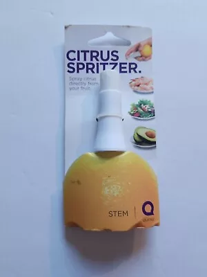 Quirky Citrus Spritzer Lemon Lime Juicer White • $6