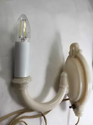 Vtg Aladdin Alacite Cream Art Deco/Nouveau Milk Glass Sconce Light Fixture • $64.50