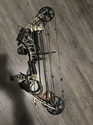 Mathews Mission Craze 2 Compound Bow • $380