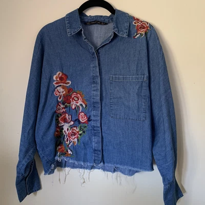 $20 • Buy ZARA Women's X-Small Top Raw Hem Button Down Denim Oversized Embroidered Floral
