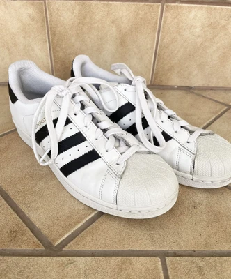 $35 • Buy ADIDAS Originals Black And White Superstar Sneaker Shoes - AU 9 / EU 40