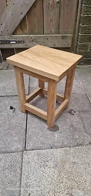 Small Oak Side Table | Solid Wood Slim Occasional/Coffee/Lamp/End/Console Stand • £60