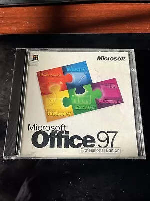 Microsoft Office 97 Professional Edition + Bookshelf (Retail) (1 User/s) - Full • $12