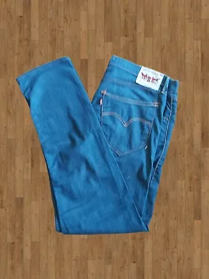 £15 • Buy Levi 519 Jeans