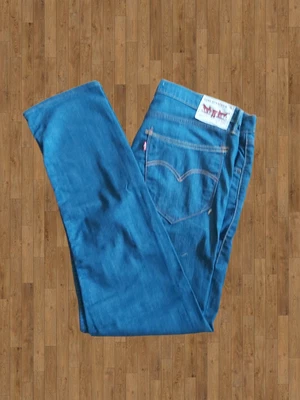 £15 • Buy Levi 519 Jeans