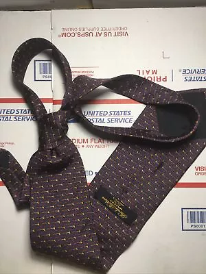 Brooks Brothers Mens Silk Necktie Blue Gold Harness Horse Bit Print Tie USA • $19.99