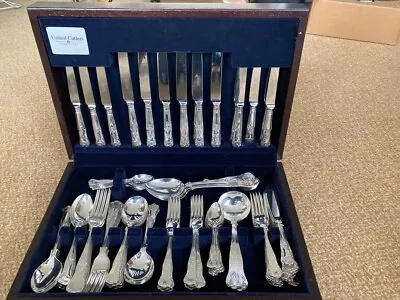 89 PIECE CANTEEN OF SILVER PLATED KINGS PATTERN CUTLERY United Cutlers • £99