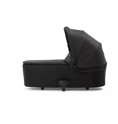 Mamas And Papa XT2 Carrycot/bassinet. • £135.99