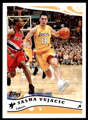 2005-06 Topps Sasha Vujacic Basketball Cards #141 • $1.85