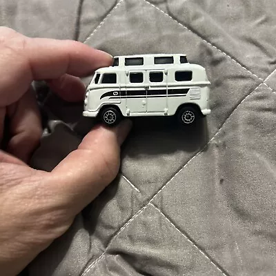 1:64 Diecast Maisto VW Volkswagen Bus Camper Top WHITE • $2.99