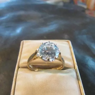 Fabulous Vintage 9ct Gold & 3ct CZ Solitaire Ring • £175