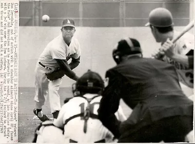 LG944 '69 AP Wire Photo DON DRYSDALE BACK IN ACTION LA DODGERS NY METS HARRELSON • $20