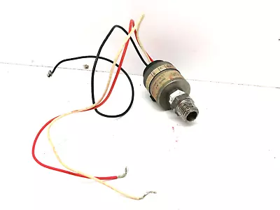 Omega Engineering PSW-541 Vacuum Pressure Switch 125V Relay Adjustable • $41.99