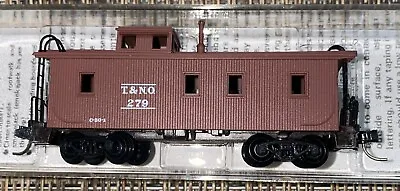 N-Scale MicroTrains 50210 34’ Wood Caboose Texas & New Orleans T&NO 279 • $9.95