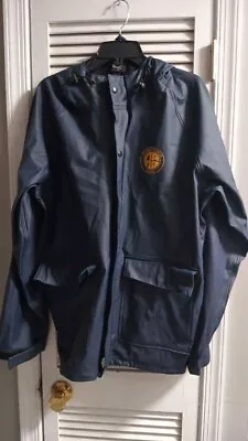 Men's Alaska Railroad Raincoat. Navy Blue. Size Medium. • $15