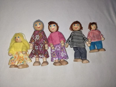 $15 • Buy  Vintage Melissa & Doug Ryan’s Room Posable/Bendable Wooden Dolls Lot Of 5