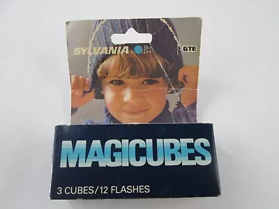 One Pack Of Sylvania Magic Cubes Blue Dot MAGICUBES Pack Of 3 VINTAGE 12 Flashes • $10.50