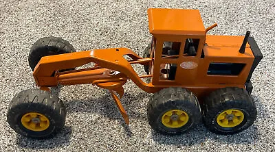 VINTAGE 1960’s TONKA PRESSED METAL ORANGE ROAD GRADER MR-970 • $129