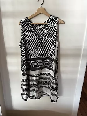 Cecilie Copenhagen 2 V No Sleeves Dress Size Small 8-10 • $75