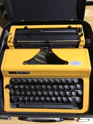 £45 • Buy Vintage 1970s Erika Daro Portable Typewriter & Case