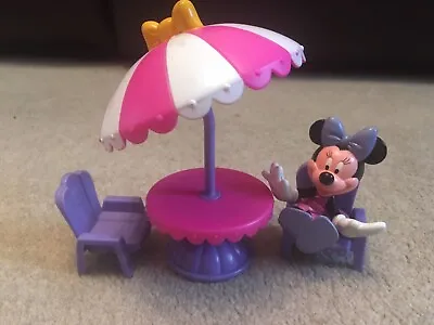 Disney Minnie Mouse Toy Table And Chairs 7.5cm Tall • £4.99