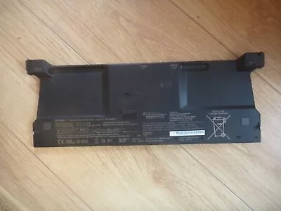 Genuine Sony Vaio Duo 11 External Rechargeable Battery Pack VGP-BPSC31 VGUC • £18.99